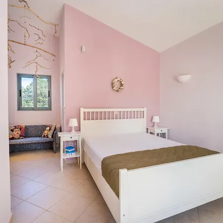 Spacious By The Sea Villa Pefkali