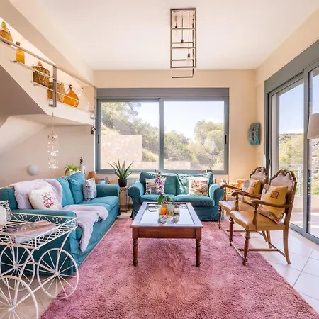 Spacious By The Sea