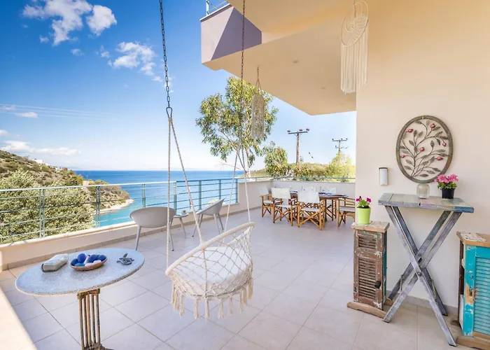 Villa Spacious By The Sea *