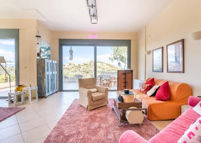 Villa Spacious By The Sea Pefkali